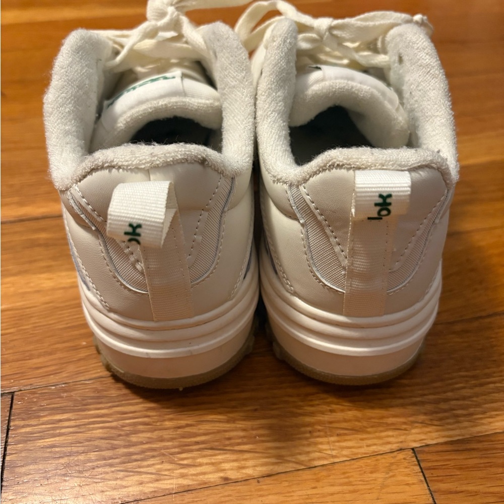 Reebok Classic Off-White and Green Sneakers - Picture 4 of 5